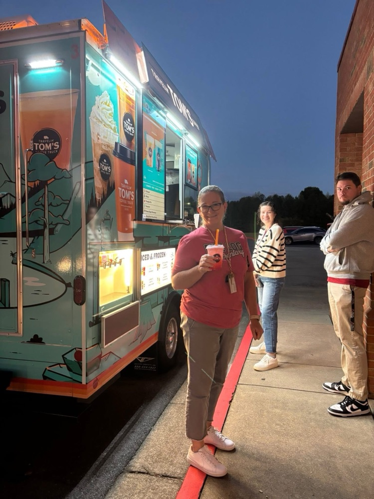 Coffee + teachers = the best kind of energy! Thank you Tom’s Coffee Truck for rolling up and fueling our staff with smiles (and caffeine 😉) this morning!