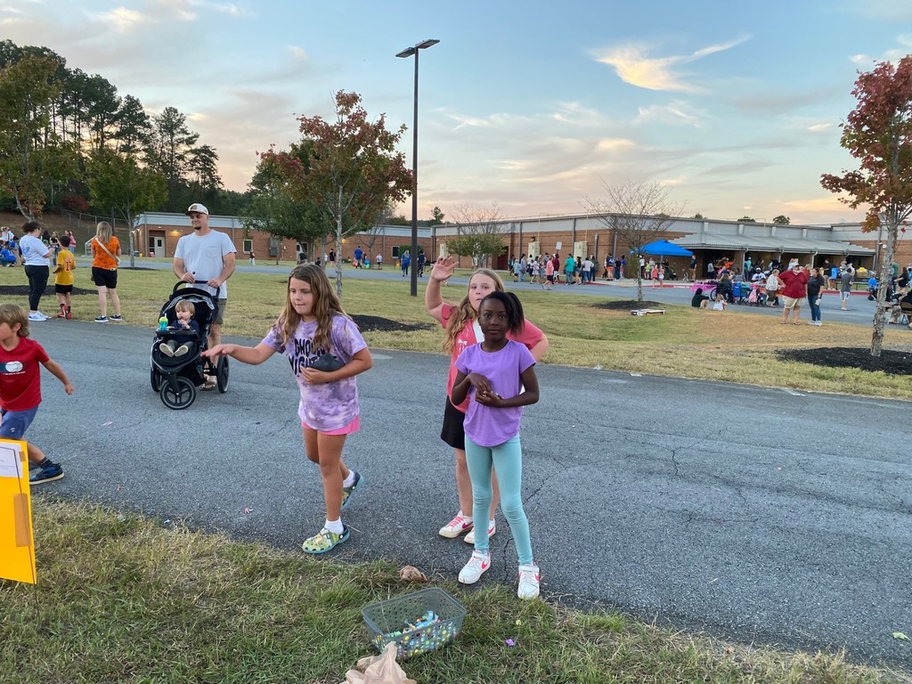 🍂🎉 Thank You, WES Families and Community! 🎉🍂  What an amazing turnout for our Fall Festival! We are so grateful to our parents, volunteers, vendors, and community partners for helping make this event such a huge success. From games and treats to laughter and smiles, it was a night full of fun for everyone! 🧡🎃