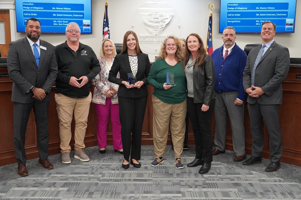 BOARD RECOGNITIONS: COLLABORATIVE TEAMS OF DISTINCTION 4th Grade Pine Log Elementary – ELA • Alyssa McAndrews • Stephanie Belcher 5th Grade Pine Log Elementary – ELA • Dawn Holmes • Jennifer Steed 5th Grade Pine Log Elementary – Science • Ellen Jones • Teresa Ferguson