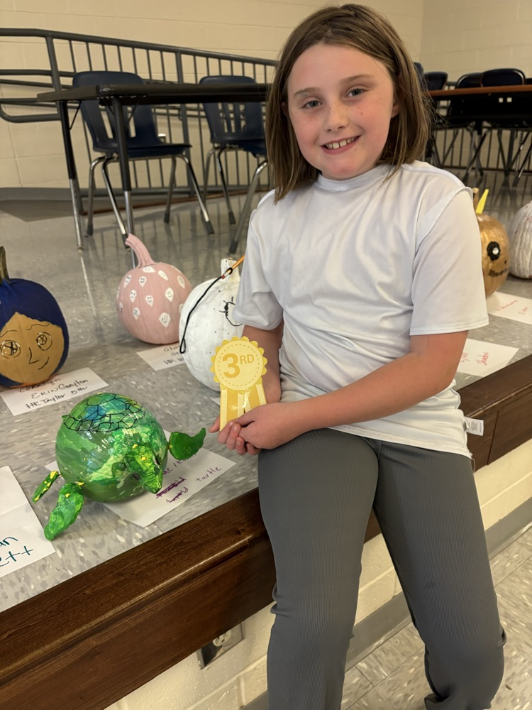 We had a great display of pumpkins for our pumpkin decorating contest! Congratulations to our winners!