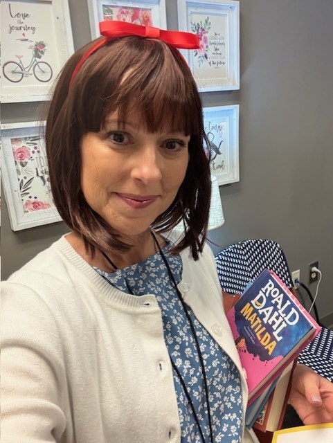 🌟 Red Ribbon Week 2025 🌟  This week, our students celebrated Red Ribbon Week with fun dress-up days that included — NEON Day, Twin Day, and Book Character Day!  To wrap up our week, our amazing Special Area Team put on a hilarious and creative performance of Goldilocks and the Three Bears! 🐻  What a great week at WES! ❤️