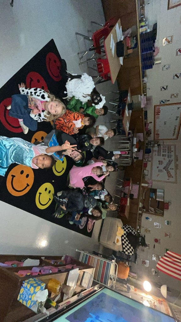 🌟 Red Ribbon Week 2025 🌟  This week, our students celebrated Red Ribbon Week with fun dress-up days that included — NEON Day, Twin Day, and Book Character Day!  To wrap up our week, our amazing Special Area Team put on a hilarious and creative performance of Goldilocks and the Three Bears! 🐻  What a great week at WES! ❤️