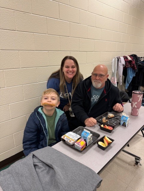 This morning, we were honored to host our WES Veterans Day Breakfast 2025 to celebrate and thank the brave men and women who have served our country. 💙❤️