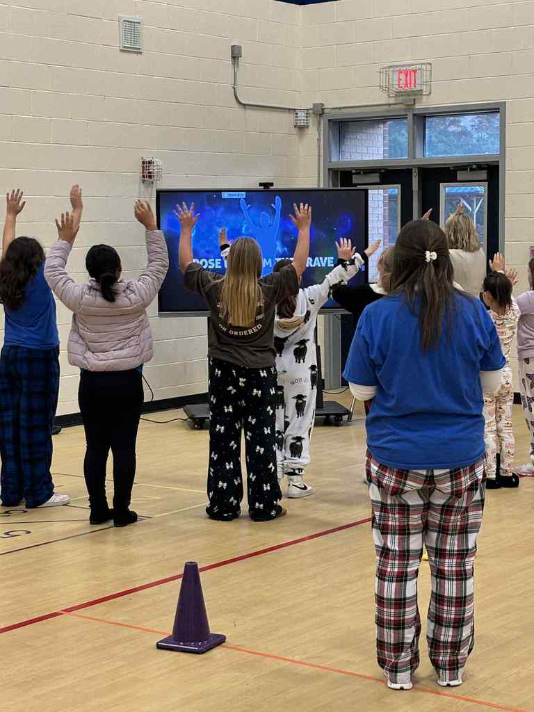 Emerson FCA had a great November huddle! We had 117 students in attendance! It was a great morning full of worship and fun activities!  Thank you to Jessica Lee for the wonderful message about our thankfulness for the GIFT of Jesus and the TRUTH He is in our lives!!! She challenged us all to invite the light of Jesus into our hearts and SHARE the light of Jesus with others!  If you want to join our FCA Huddle, bring in a signed permission slip at any time during the year! 😊 You can find permission slips in the front office!  We are looking forward to our next FCA Huddle on December 12th @ 7:15am!  #FCABartow #FCA #EmersonFCA Write to Lindsey Nasworthy