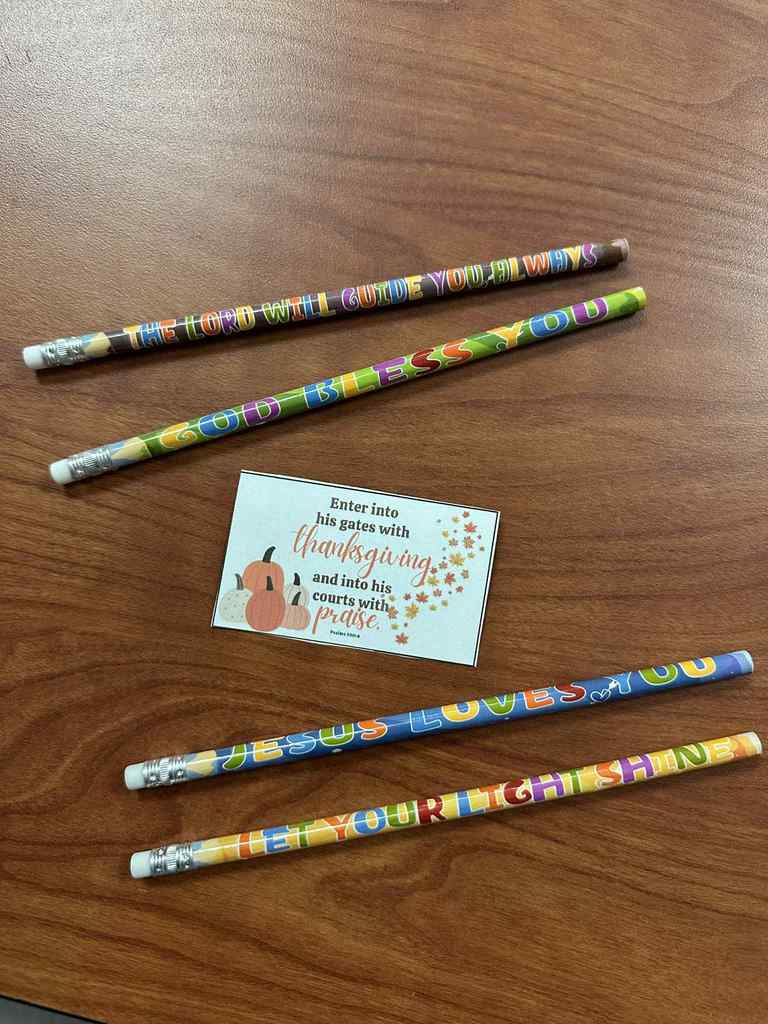 Emerson FCA had a great November huddle! We had 117 students in attendance! It was a great morning full of worship and fun activities!  Thank you to Jessica Lee for the wonderful message about our thankfulness for the GIFT of Jesus and the TRUTH He is in our lives!!! She challenged us all to invite the light of Jesus into our hearts and SHARE the light of Jesus with others!  If you want to join our FCA Huddle, bring in a signed permission slip at any time during the year! 😊 You can find permission slips in the front office!  We are looking forward to our next FCA Huddle on December 12th @ 7:15am!  #FCABartow #FCA #EmersonFCA Write to Lindsey Nasworthy