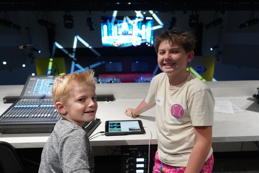 Two Hamilton Crossing students in Esports Arena