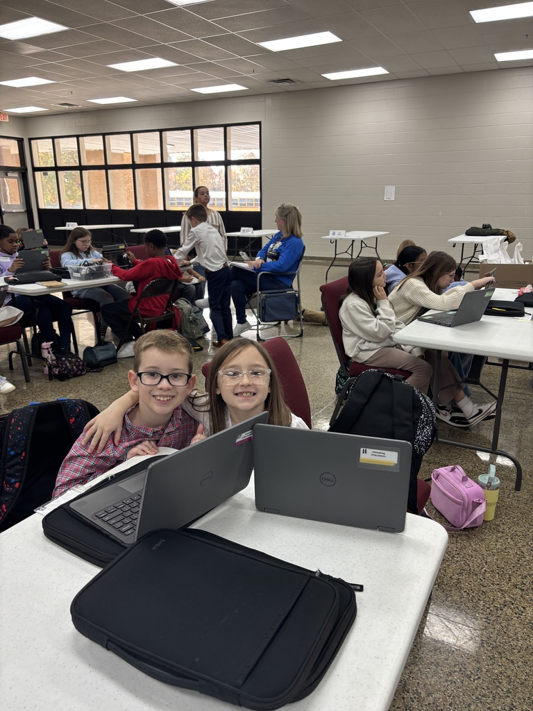 Eleven of our 3rd-4th grade students are representing HCES at the Bartow County Trchnology Competition. The are showing that KNIGHTS are Responsible, Respectful, and Ready to Learn.