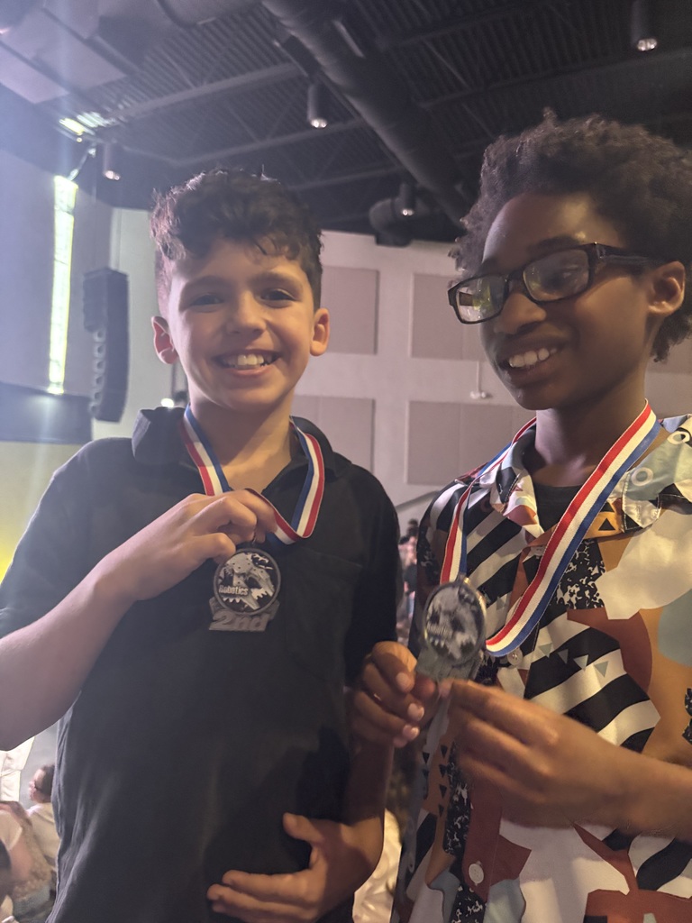 We were thrilled with the outstanding turnout at this year’s technology competition. Every one of our competitors showcased incredible talent, and the level of competition was truly impressive. We are proud to share that our students brought home several medals. Congratulations to: • Kelvin – 1st Place, 3rd/4th Grade Programming • Allie – 2nd Place, 5th Grade Animation • Alva & Jesse – 2nd place 3rd/4th Grade Robotics • Blakley – 3rd Place, 5th Grade 3D Modeling We celebrate all of our students hard work, creativity, and dedication. These student are a testament to the innovation and excellence within our school community.