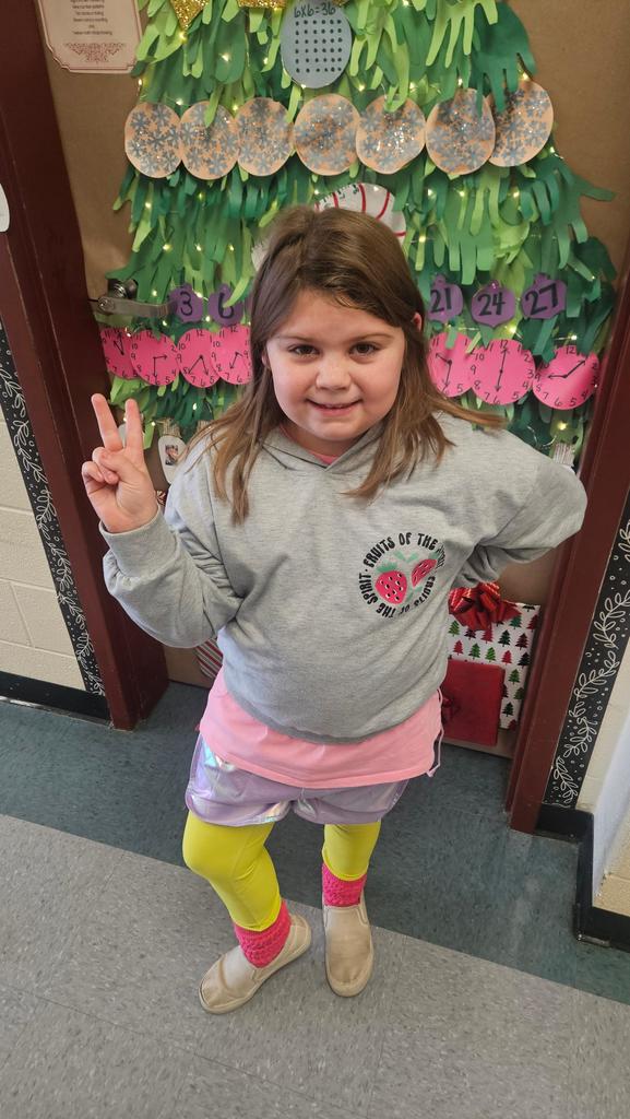 🩷🩵💜It was a 🌟totally rad🌟 80th Day of School. Like, totally! Thanks for celebrating with us!💜🩵🩷