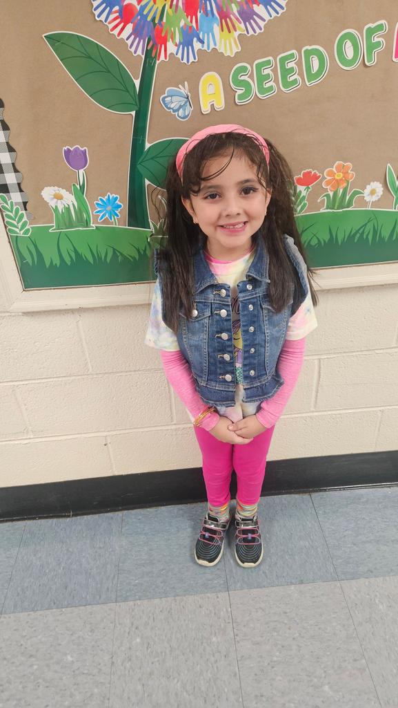 🩷🩵💜It was a 🌟totally rad🌟 80th Day of School. Like, totally! Thanks for celebrating with us!💜🩵🩷