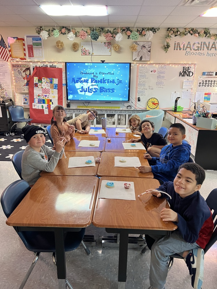 Our Eagles enjoyed a fun Advisement in their groups this month!