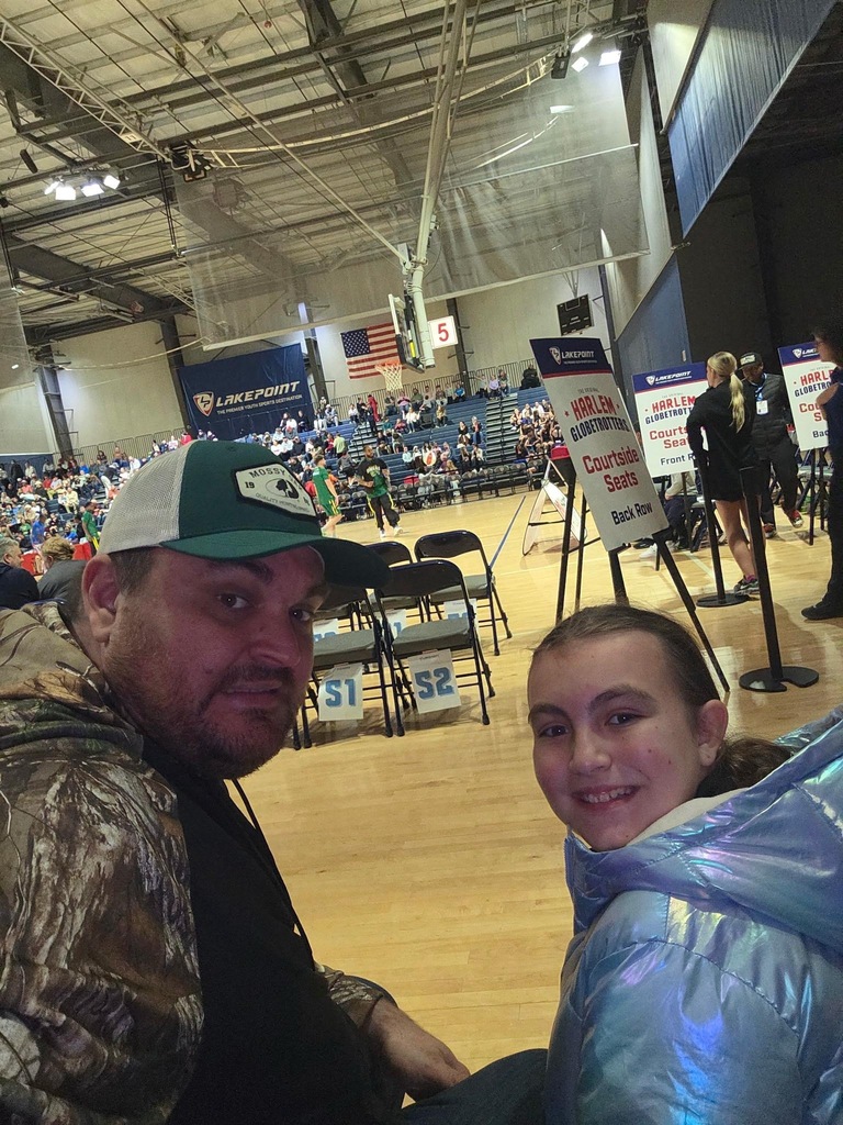  Last week, Ma'Kai Warren and Cadence Conner enjoyed a Harlem Globetrotters game at Lakepoint Sports. Lakepoint, one of our partners in the Bartow Cares 4 U/Bee Relational Campaign, recognized essay winners from across the district. Participating students answered the question, "Who are you grateful for and why?" Ma'Kai and Cadence did an amazing job and we were proud to have them representing Hamilton Crossing Elementary School! #betterinBartow