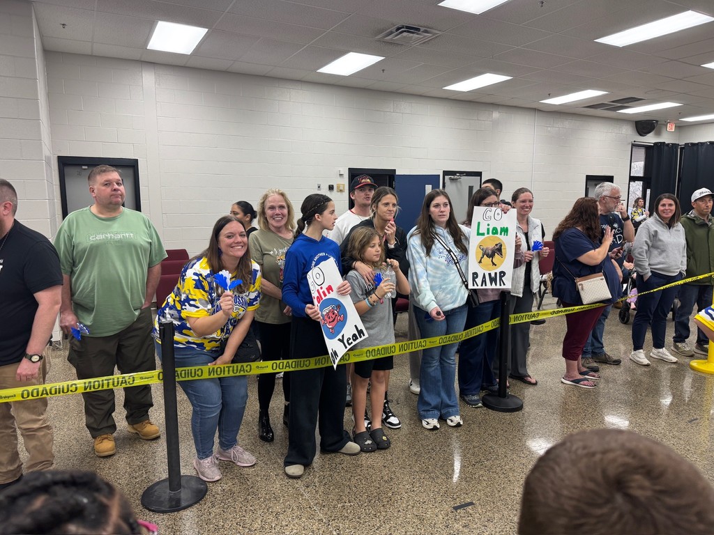 HCES is proud of our Robo-Knights who competed today at the Chattanooga Region Lego Robotics Qualifier. They represented Hamilton Crossing with excellence, demonstrating what it means to be Respectful, Responsible, and Ready to Learn. Thank you to all the parents and teachers who came out to support our team.