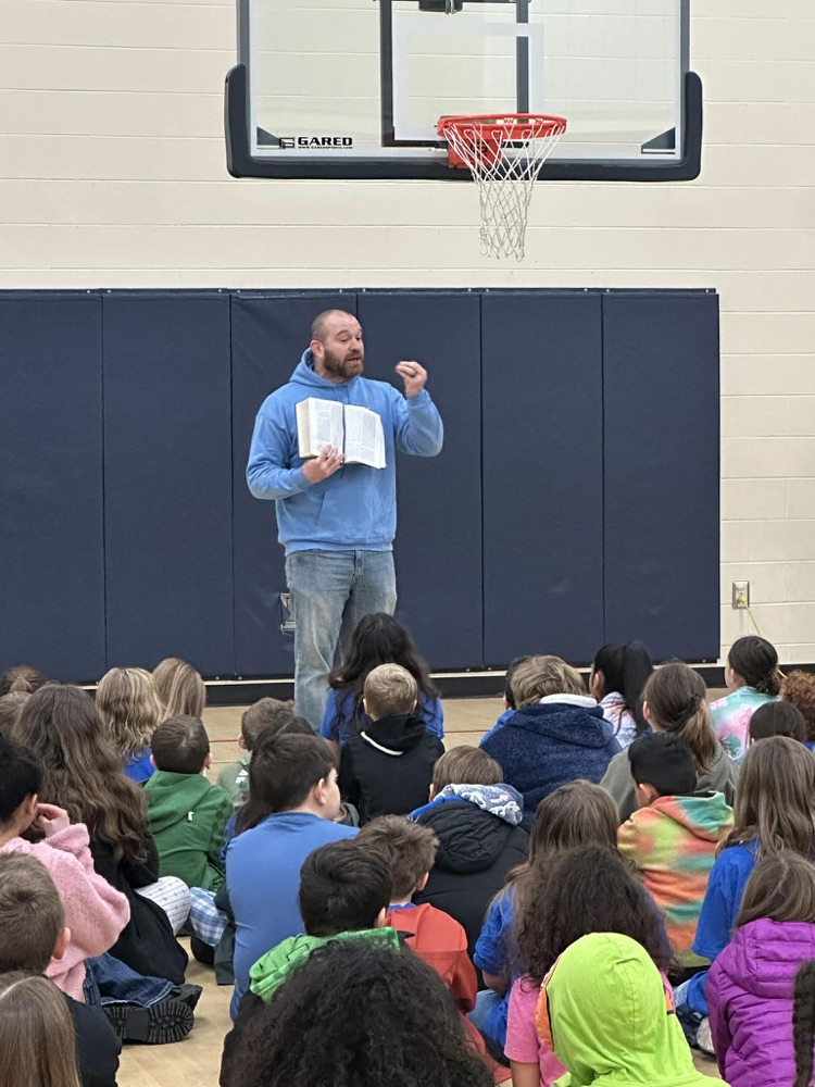 Emerson FCA had a wonderful January huddle! We had 115 students in attendance! It was a great morning full of worship and fun activities!