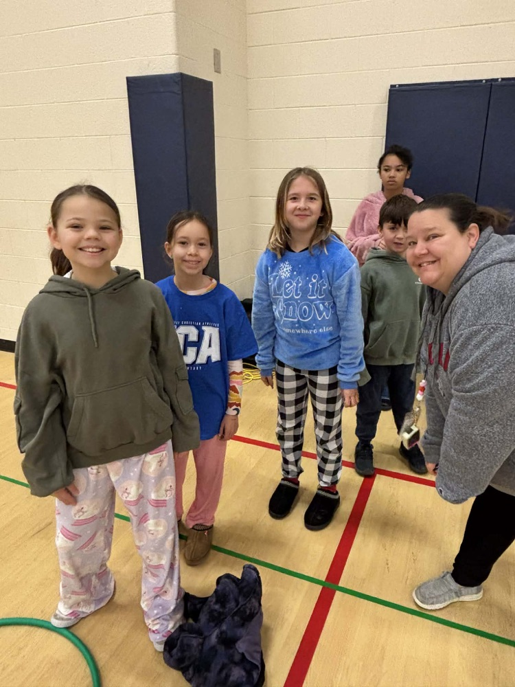 Emerson FCA had a wonderful January huddle! We had 115 students in attendance! It was a great morning full of worship and fun activities!