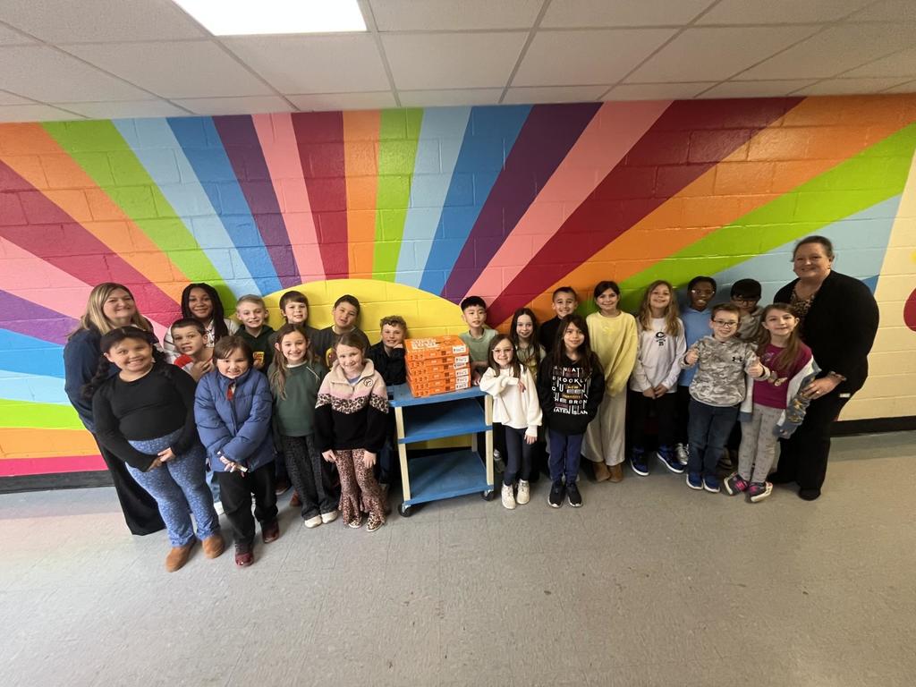 HIP HIP HOORAY! Mrs. Boudreaux's Class earned a pizza party for their amazing efforts with the Salvation Army Food Drive. Your generosity is so very appreciated!