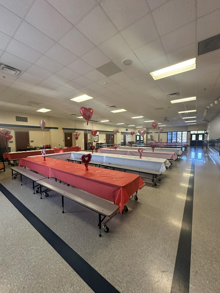 The 🩷Sweetheart Dance🩷 was a blast! We enjoyed seeing everyone and their loved ones bust a move on the dance floor! Thank you to the PTCO and all those who made it happen! 📸Drop your pictures below! We’d love to see your memories!💕