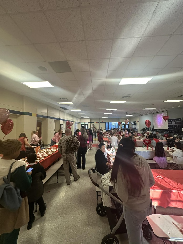 The 🩷Sweetheart Dance🩷 was a blast! We enjoyed seeing everyone and their loved ones bust a move on the dance floor! Thank you to the PTCO and all those who made it happen! 📸Drop your pictures below! We’d love to see your memories!💕