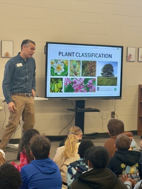 🌱🔎 5th Grade Scientists in Action at WES! 🔎🌱 Today our 5th graders had the opportunity to learn from Paul Pugliese with the Bartow County UGA Extension Office! He introduced students to an important scientific tool called a dichotomous key — a step-by-step way to identify plants and other living things by answering a series of simple questions with two choices. Students learned how scientists use observation skills and critical thinking to sort and classify organisms. Then they put their new knowledge into action! 🙌 Our 5th graders will be creating their own dichotomous keys to help support learning in our new greenhouse at WES. 🌿🏫 This hands-on project will strengthen their science skills while connecting directly to real-world applications in agriculture and plant science. A big thank you to Mr. Pugliese for inspiring our young scientists and helping us grow learning opportunities at WES! 💚