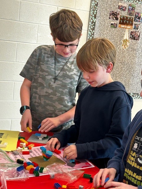 Thank you to everyone who joined us for Family STEM Night! ❤️ It was an evening full of curiosity, creativity, and community. We loved seeing families learning and exploring together. Take a look at some highlights from this special night! 📸✨