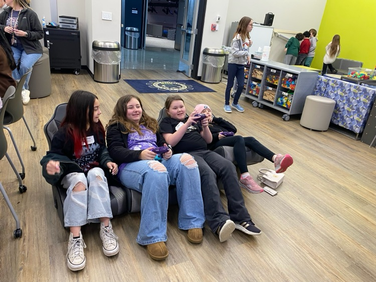 Fourth grade had a great time on their field trip to the BCCCA STEM lab!