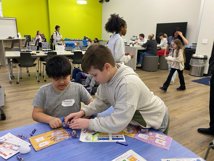 Fourth grade had a great time on their field trip to the BCCCA STEM lab!