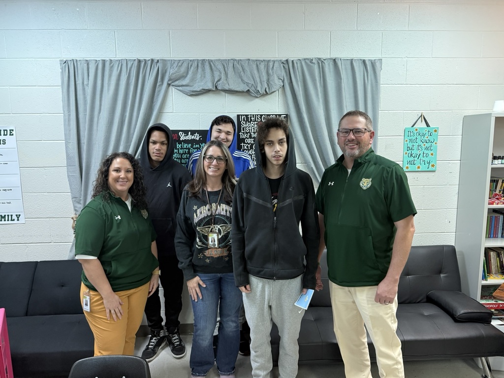 Mrs. Corbin's class had the 3-5 place readers for the challenge.  Pictured with admin Stanfill and Payton