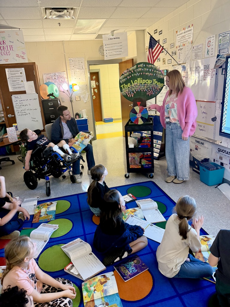 Ms. Hill's class spun perfect attendance and won a Texas Roadhouse bread party!