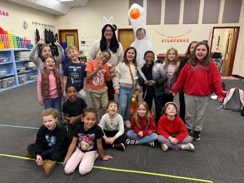 Ms. Bettis's class earned a turn of the prize wheel for attendance challenge.