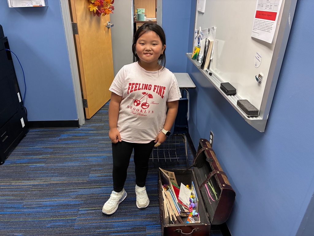 student picking a prize