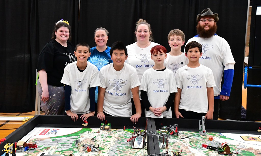 Bee-Botics White Team members