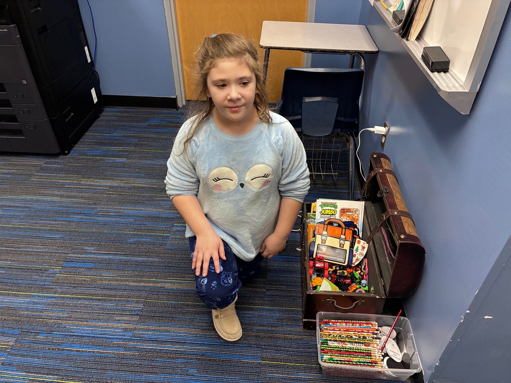 treasure chest  and student