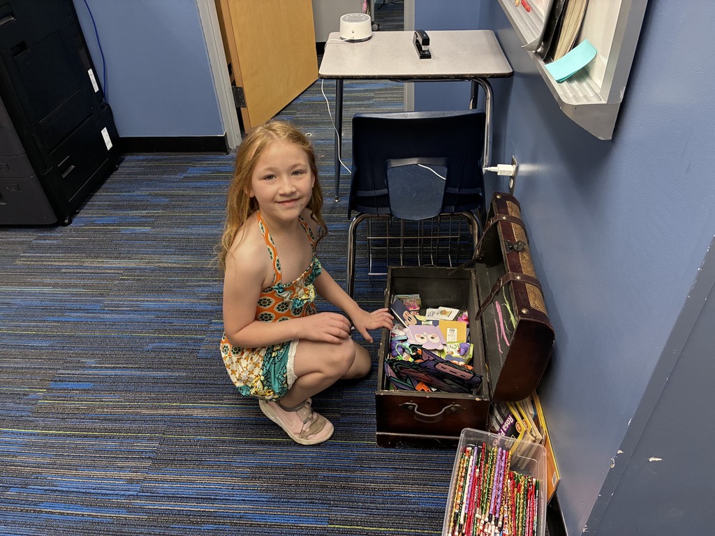 treasure chest  and student