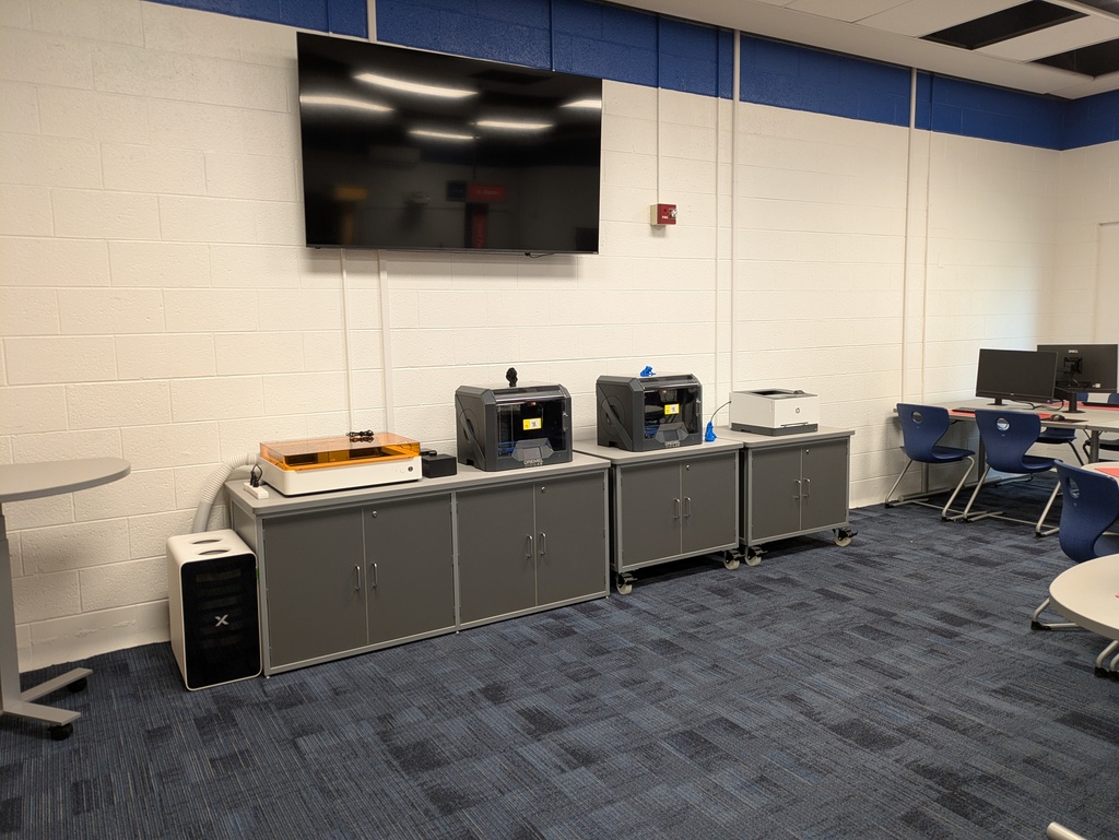 3d printers and laser cutter