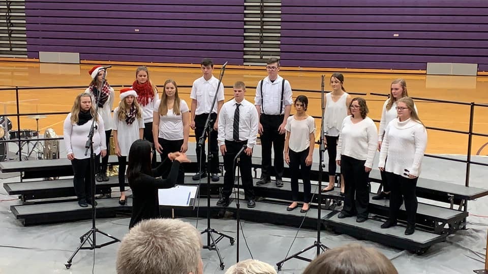 Jr./Sr. High Musicians Hold Annual Christmas Concert