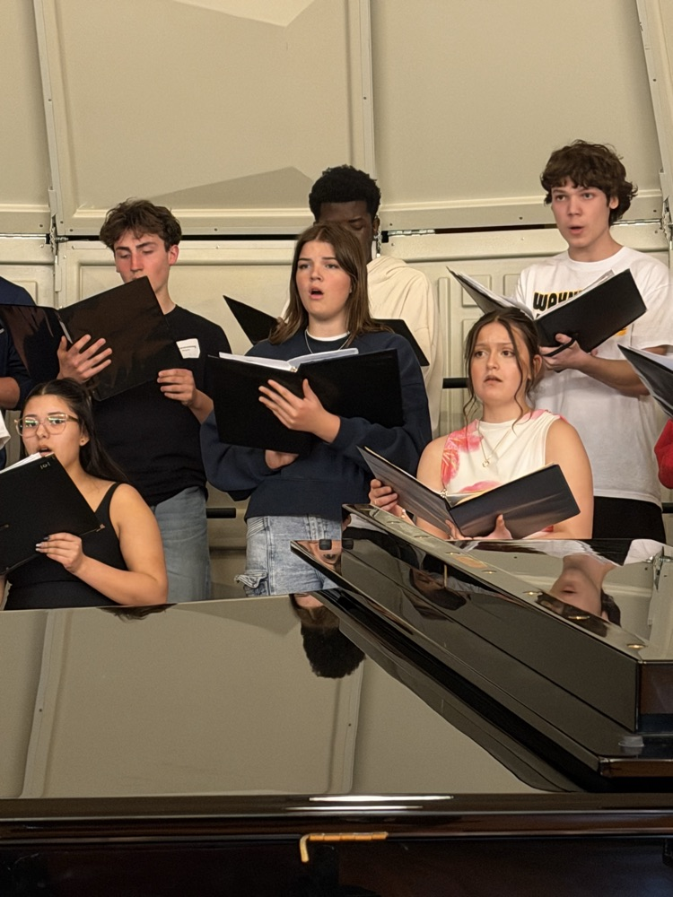 Presley Wolf, Senior