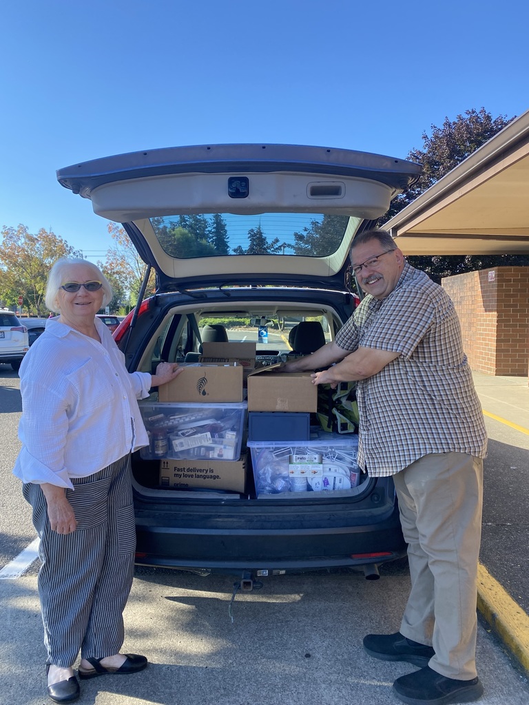 Battle Ground Art Alliance members donated art supplies to River HomeLink