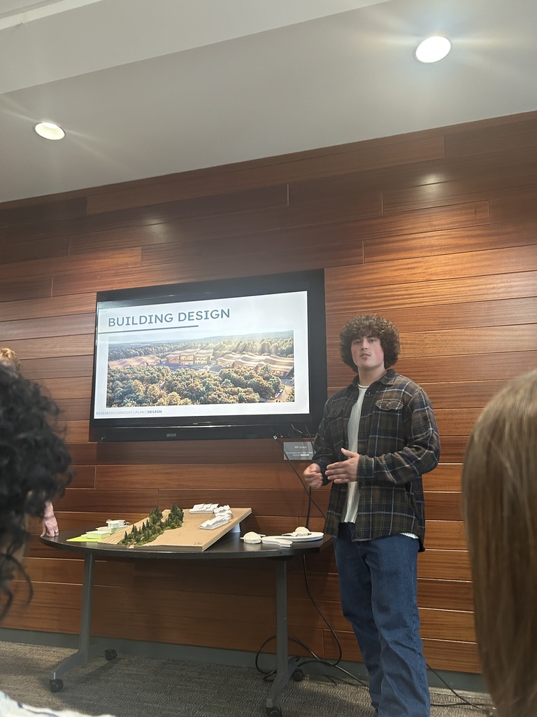 Student presents an architectural project