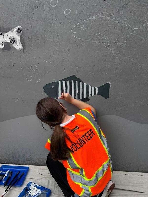painting a mural 5