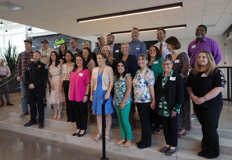 large group photo of all award recipients