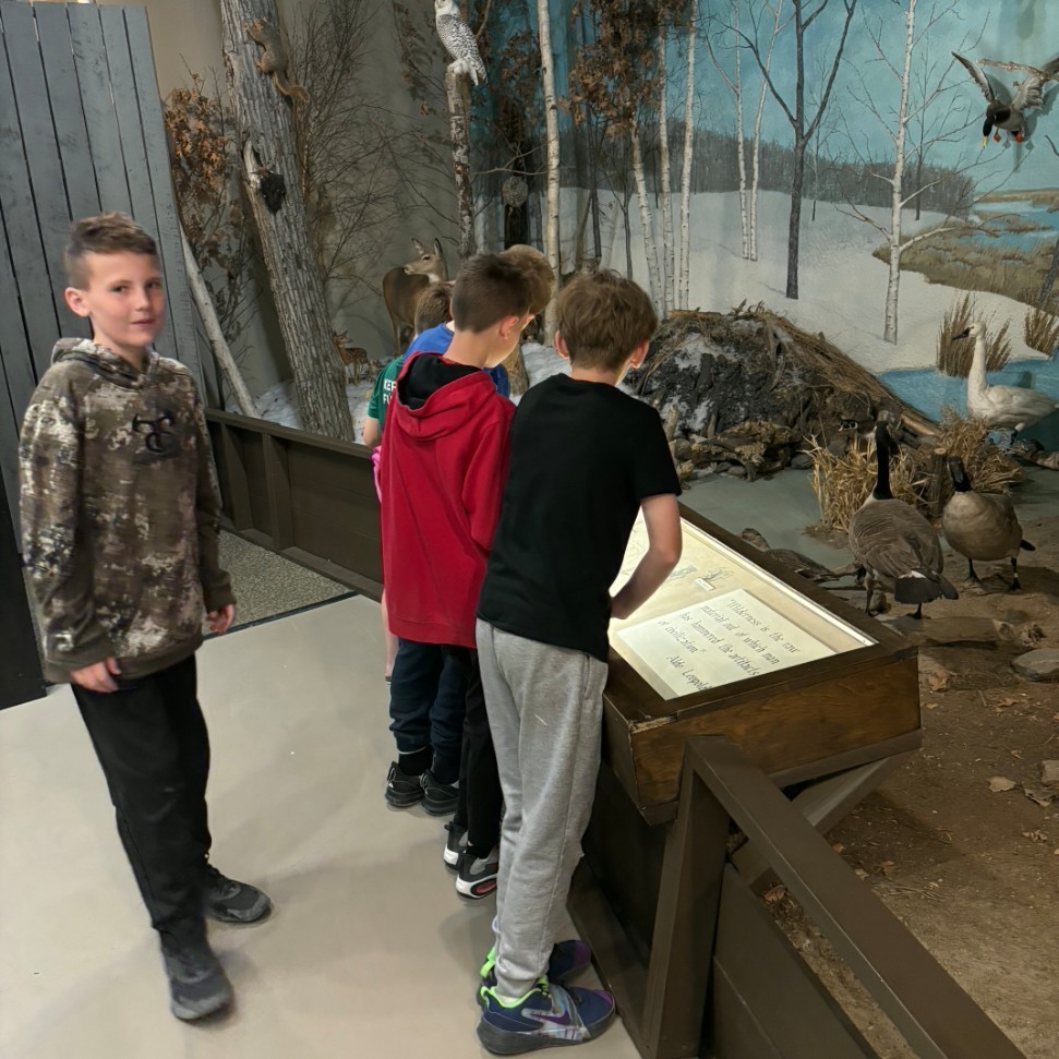 scavenger hunt in the museum