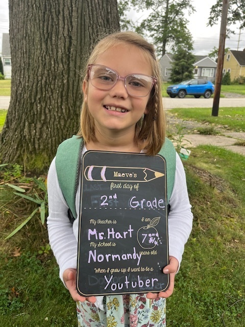 first day of school photo 2025