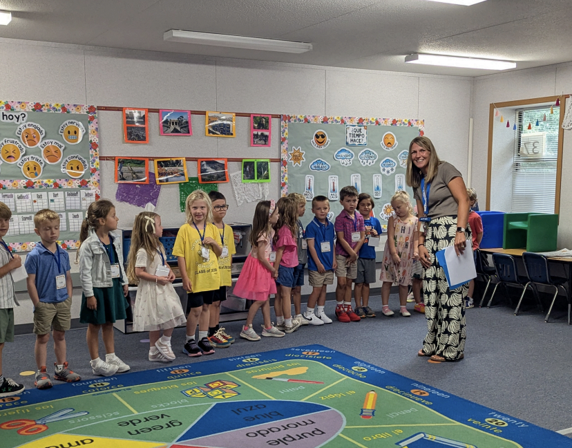mrs. bragg's kindergarten class during spanish class sept. 2025