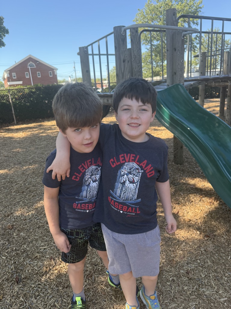 Normandy students support the Cleveland Guardians photo October 2025