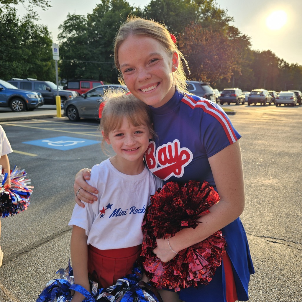 homecoming image of cheerleader 