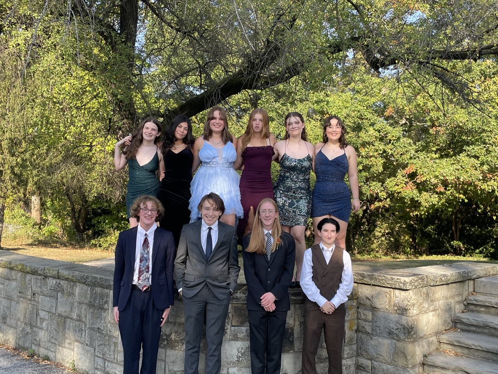 HOCO 2025 photo of seniors
