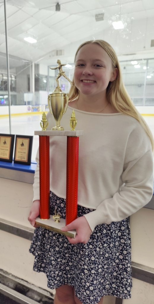 lakeside edges skating team photo that includes bay village schools students
