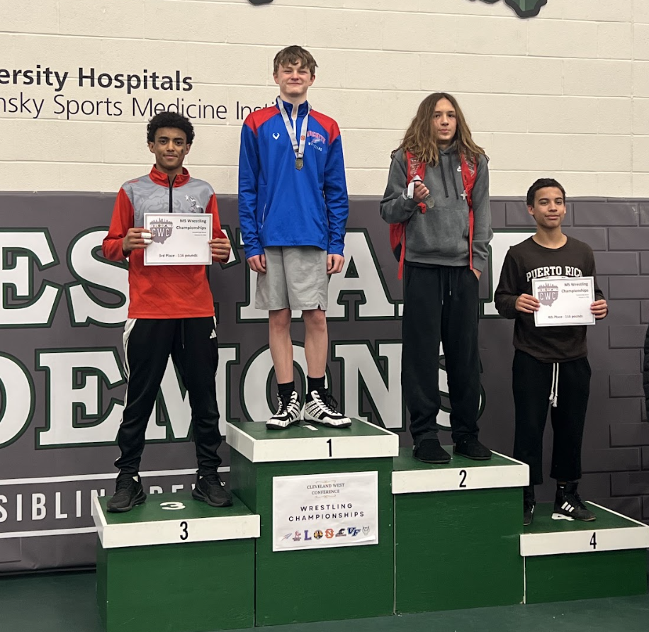 Nathan Hays CWC wrestling first place bay middle school 