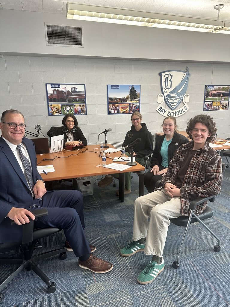 the rocket report live podcast photo with supt prebles and three bay high school seniors promoting the spring play anything goes