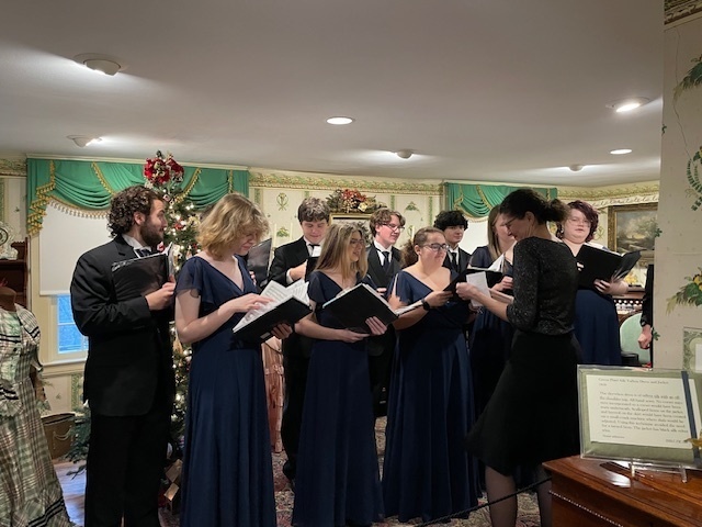 BHS Choraleers at Cahoon Christmas